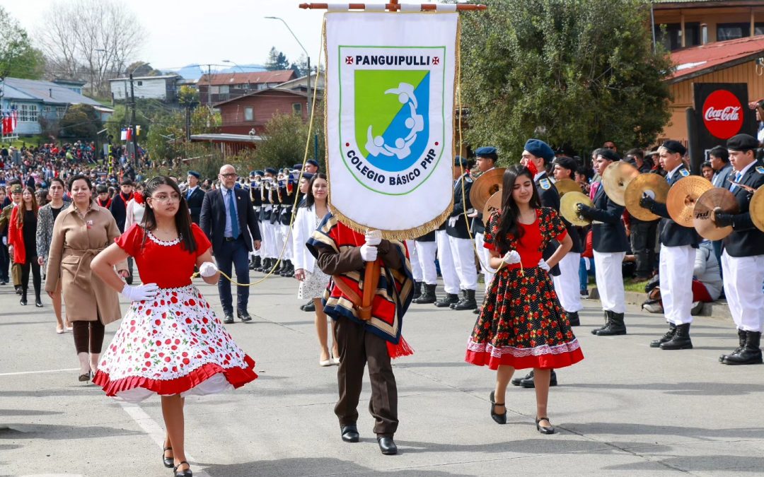 Colegio Básico PHP presente en el Desfile de Fiestas Patrias 2025