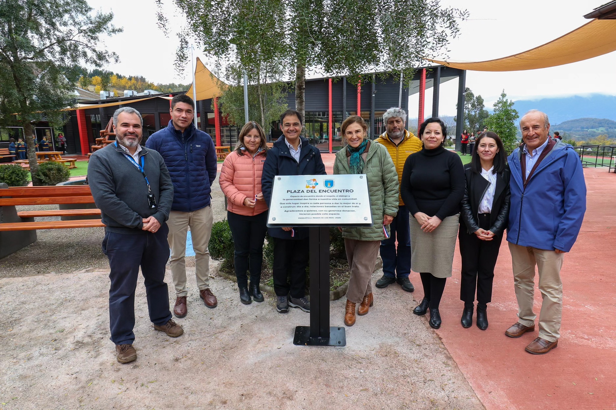 Liceo People Help People de Panguipulli inaugura la “Plaza del Encuentro” para fortalecer la vida en comunidad