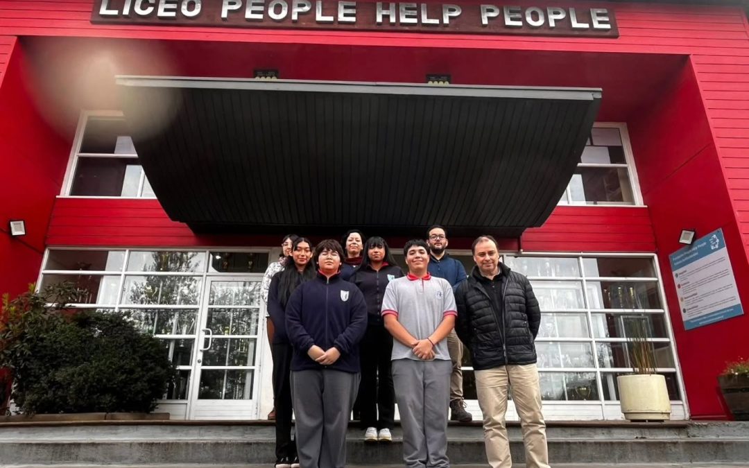 Liceo People Help People de Panguipulli constituye oficialmente su Centro de Estudiantes