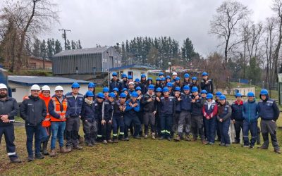 Estudiantes de Instalaciones Sanitarias conocieron el funcionamiento de la planta de Suralis en Panguipulli