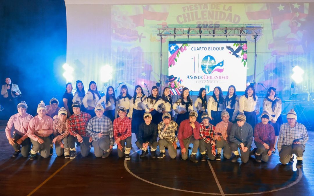 Liceo People Help People de Panguipulli celebró los 10 años de su tradicional Fiesta de la Chilenidad
